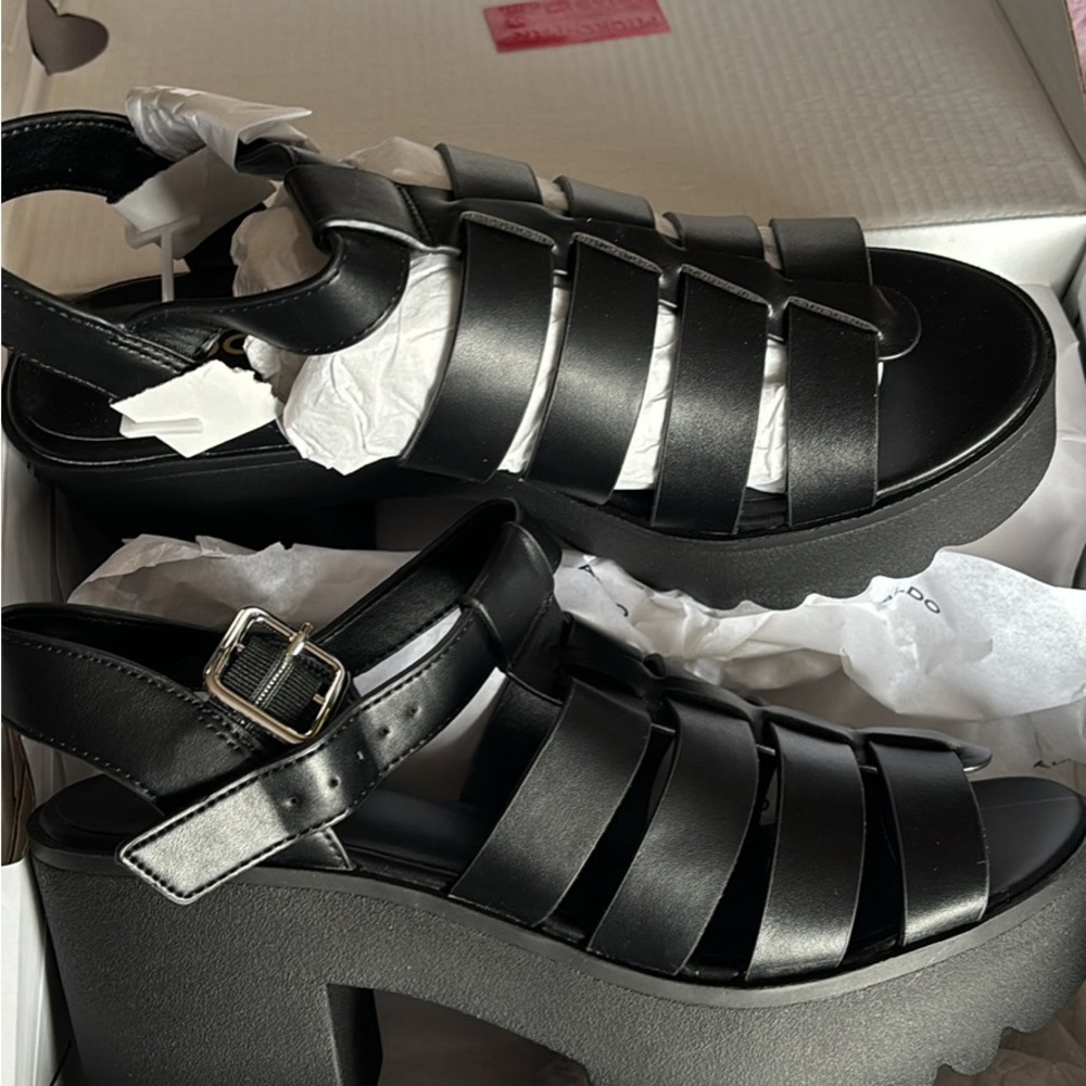 Also women’s shoes